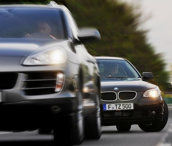 Der Ausweichassistent hilft Autofahrern, wenn es beim Bremsen knapp wird 